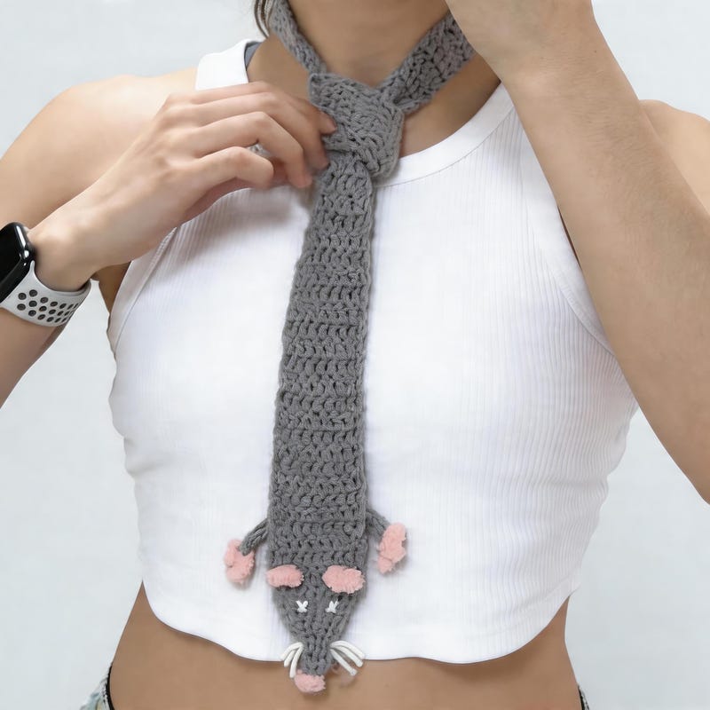 Mouse Tie & Belt Crochet Pattern – 2-in-1 Wearable Amigurami PDF