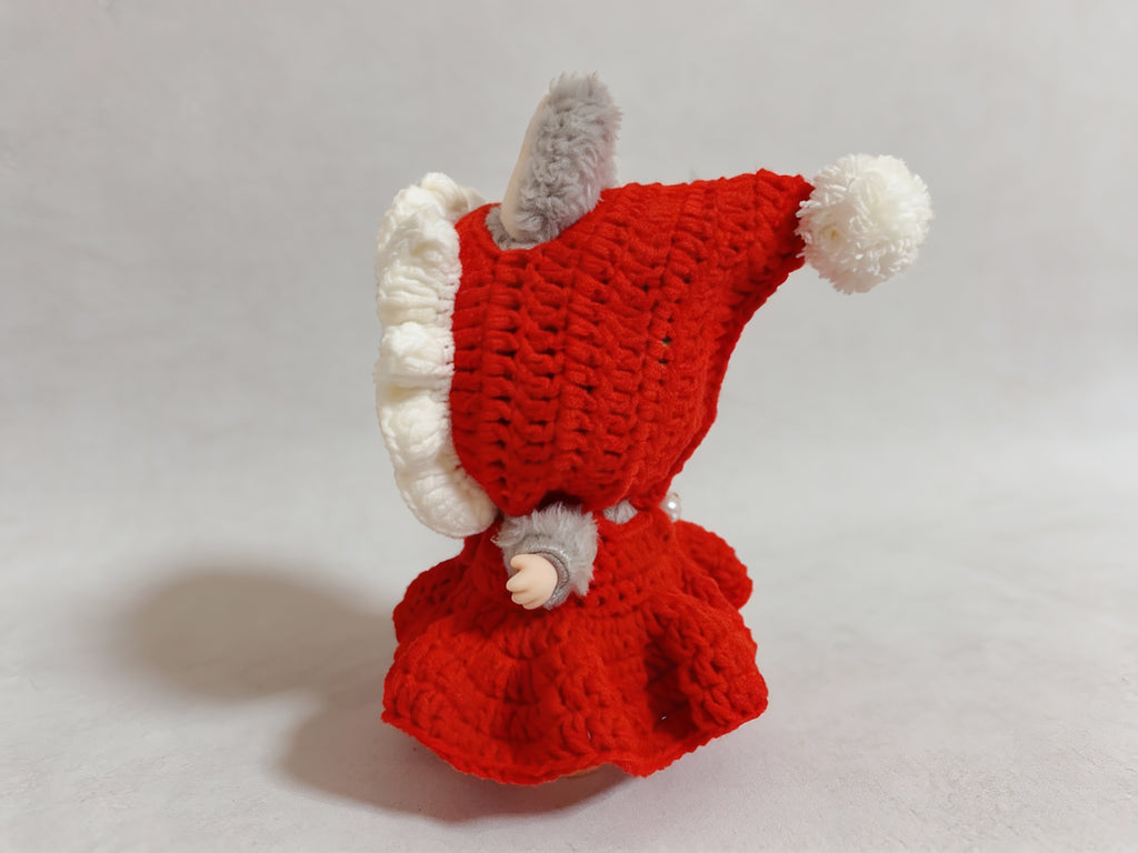 Labubu Pointed Hood & Dress Crochet Pattern | Pom-Pom Hood Outfit