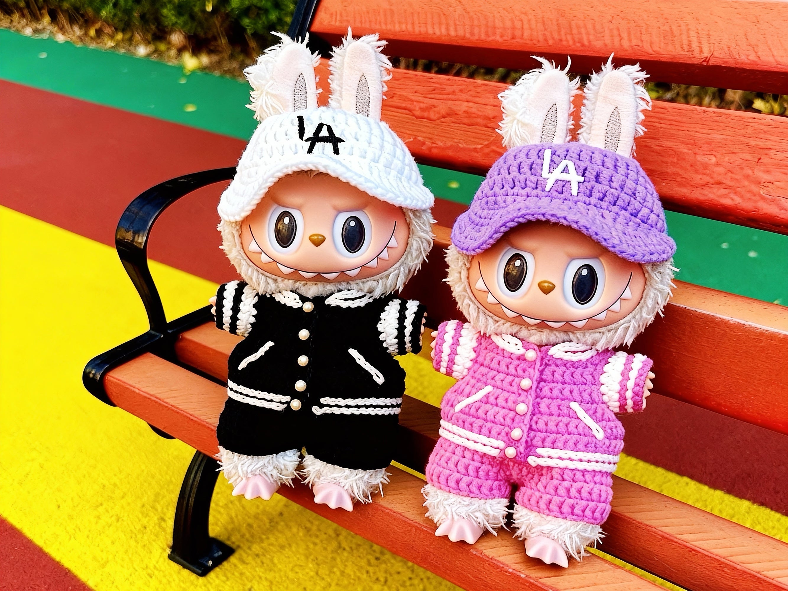 Labubu Baseball Outfit Crochet Pattern – Doll Jacket, Pants, Cap & Sneakers