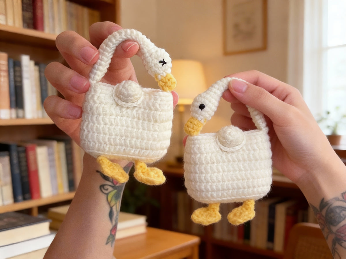 Goose Earbuds Case Crochet Pattern