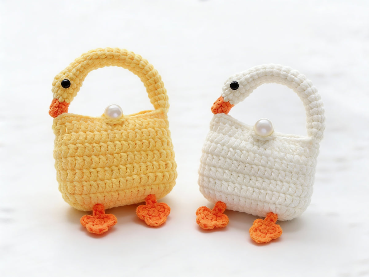 Goose Earbuds Case Crochet Pattern