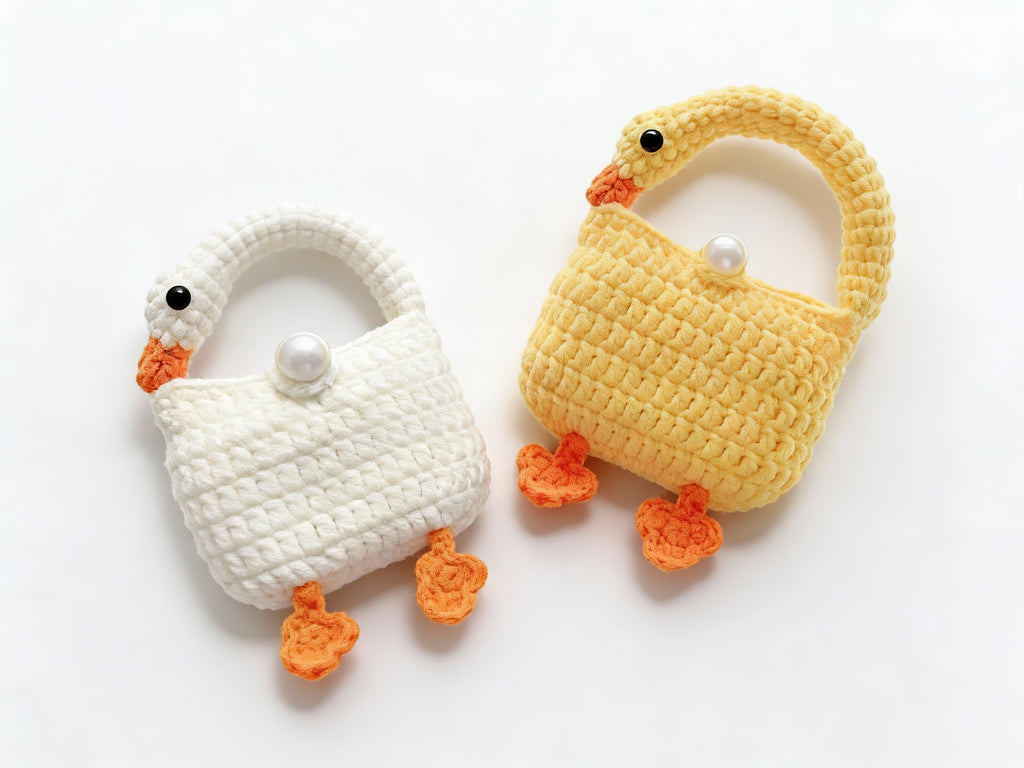 Goose Earbuds Case Crochet Pattern