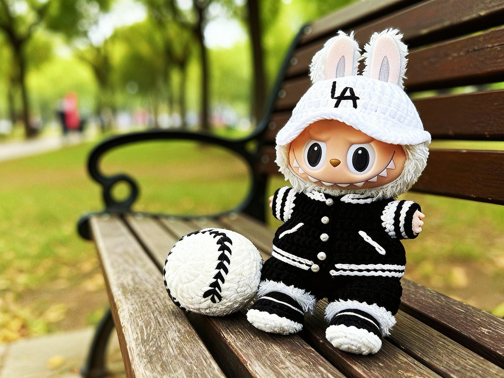 Labubu Baseball Outfit Crochet Pattern – Doll Jacket, Pants, Cap & Sneakers