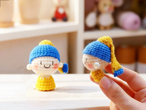 Pearl Earring Girl Crochet Pattern – Mini Doll Charm, Amigurumi Keychain & Pen Sleeve