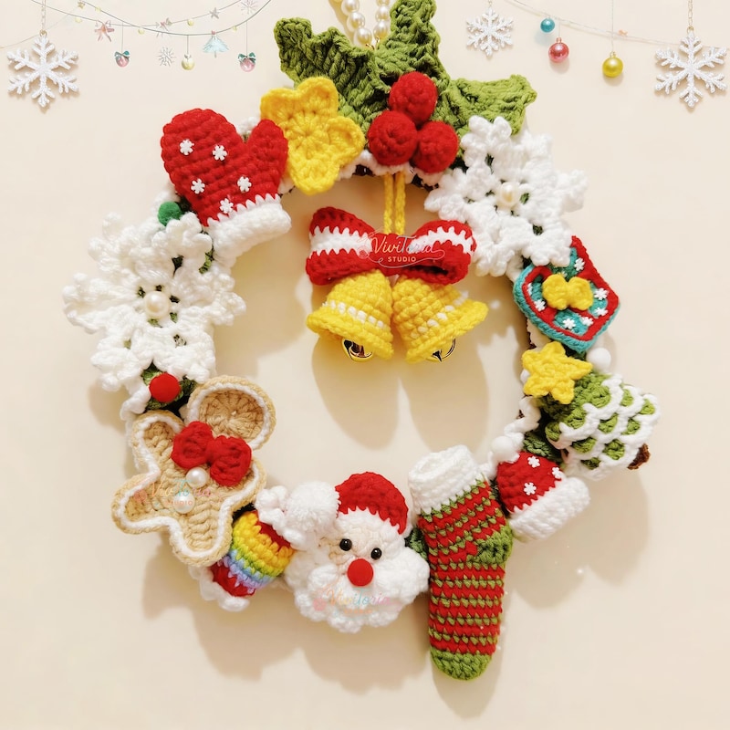 Christmas Wreath Crochet Pattern – 15-in-1 Ornament Collection PDF